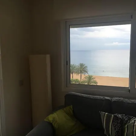 Lägenhet Seahomes Vacations - Seafront Fenals With Pkg